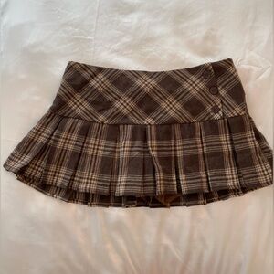 Plaid pleated mini skirt